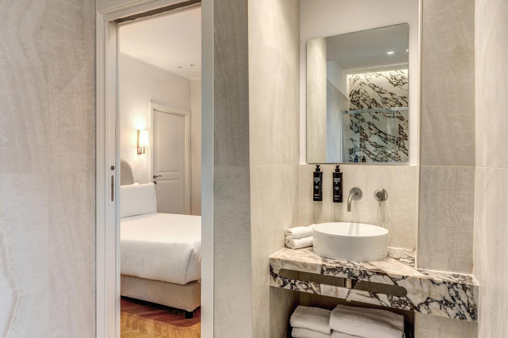 Hotel Fori Imperiali Rome Exterior photo